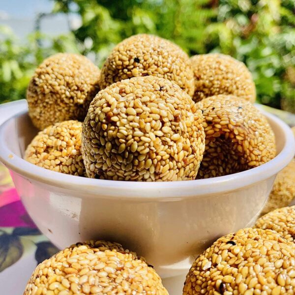 White Til Laddu (Sesame Seed)