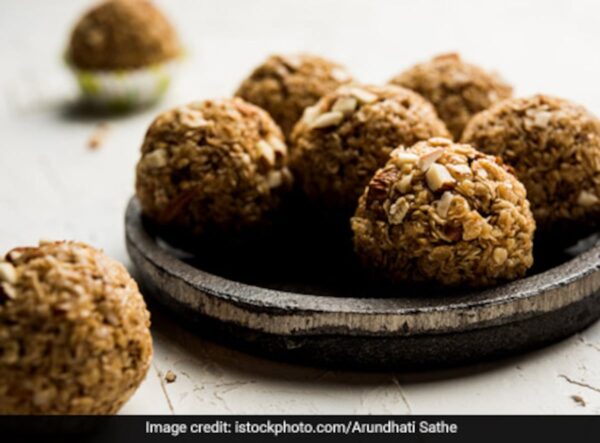 Walnut Dry-fruit Laddu | Good for Brain| Deshi Ghee | FD Marts